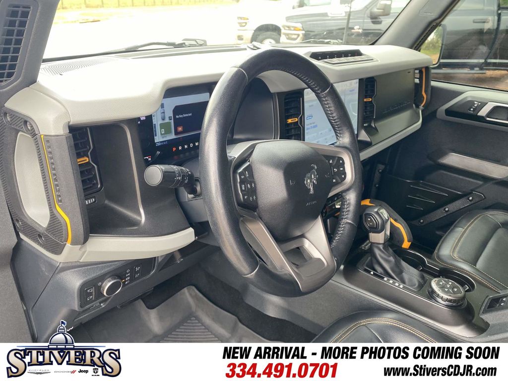 2022 Oxford White Ford Bronco Badlands 4X4 SUV