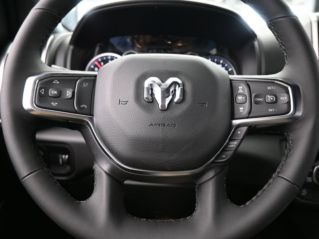 New 2026 Diamond Black Crystal Pearlcoat Ram Big Horn/Lone Star image 22