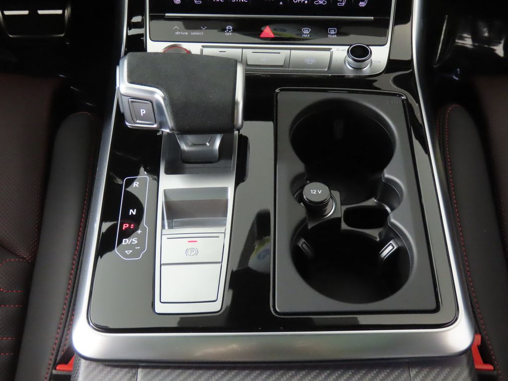 Thumbnail: 2026 Audi RS Q8 - 20