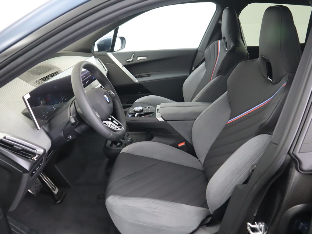 Thumbnail: 2026 BMW iX - 20