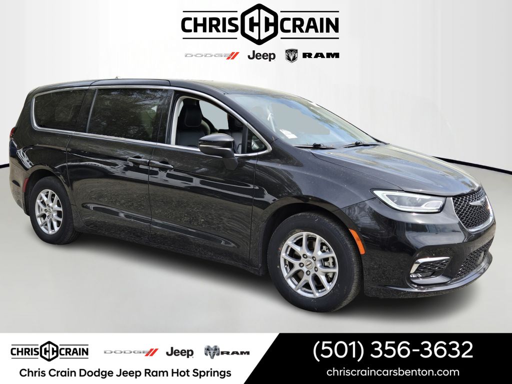 2023 Chrysler Pacifica Touring L FWD