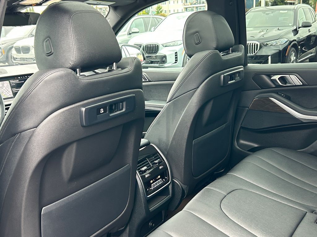 2022 BMW X5 xDrive40i 30