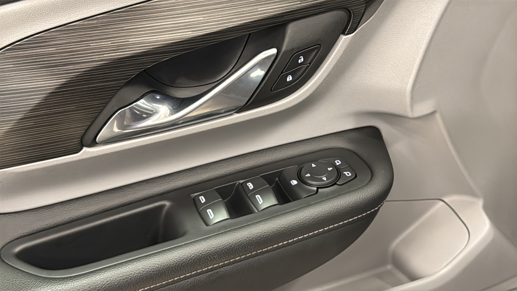 Used 2024 Downpour Metallic GMC SLE image 21