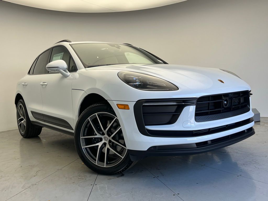 Thumbnail: 2026 Porsche Macan - 24