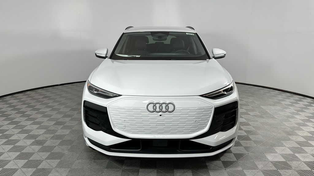 2025 Audi Q6 e-tron Premium 8