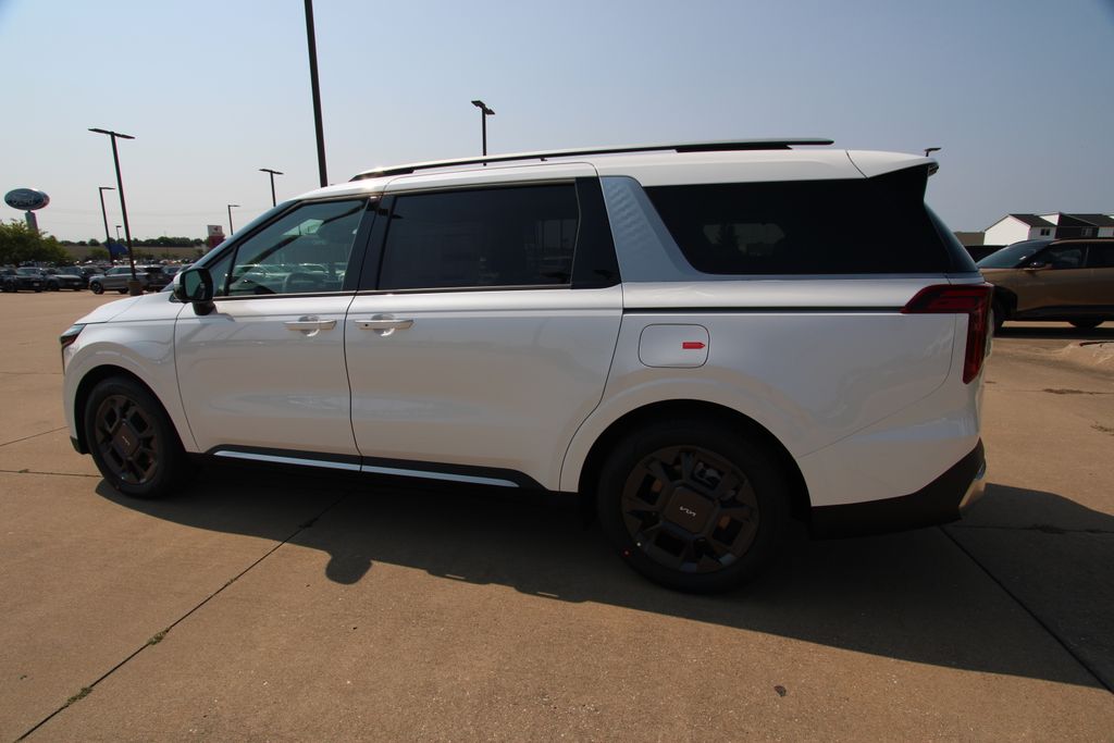 New 2027 Kia Carnival MPV Van