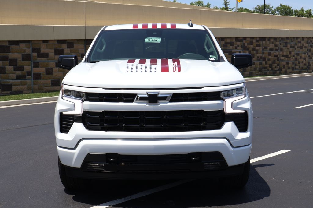 Thumbnail: 2026 Chevrolet Silverado 1500 - 2