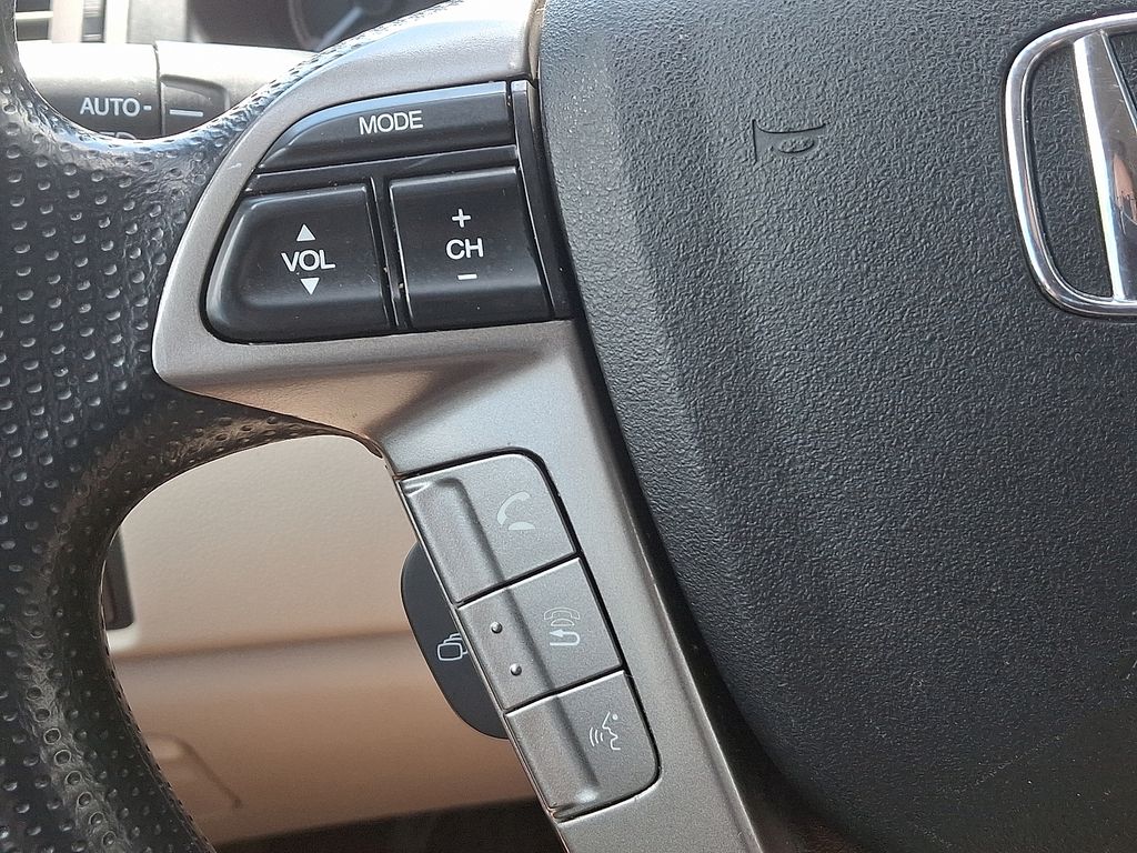 2016 Honda Odyssey EX 23