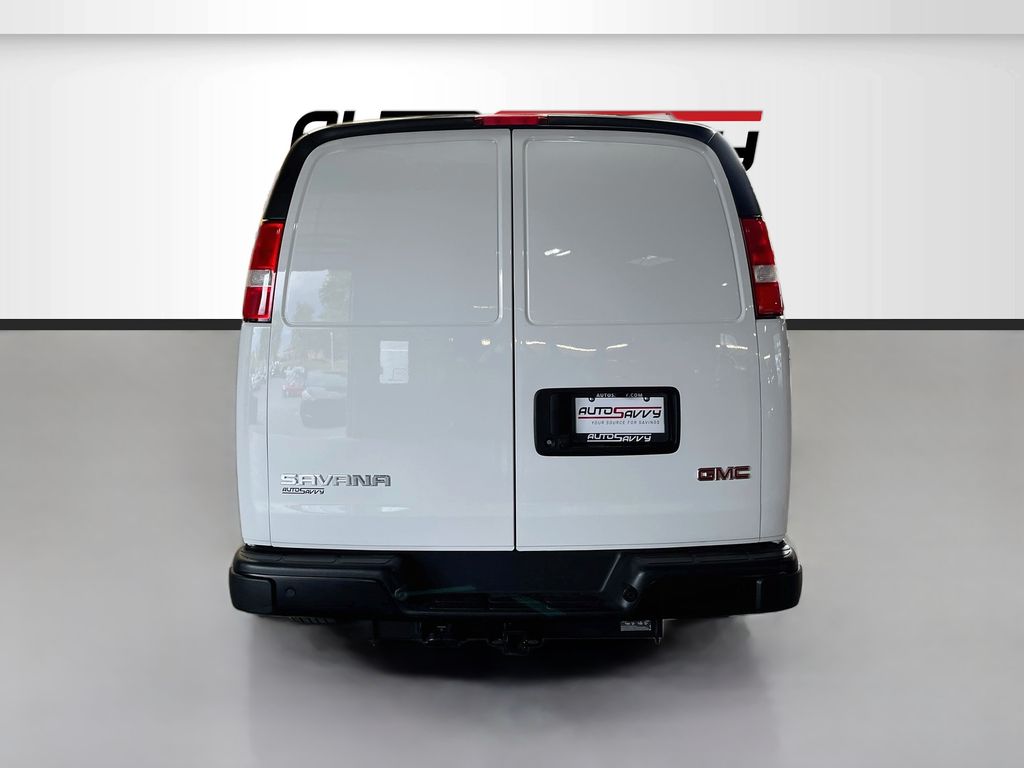 Used 2025 Summit White GMC Work Van image 6
