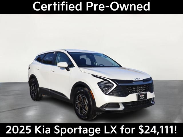 Snow White Pearl 2025 Kia Sportage LX AWD SUV / Crossover All-Wheel Drive 8-Speed Automatic