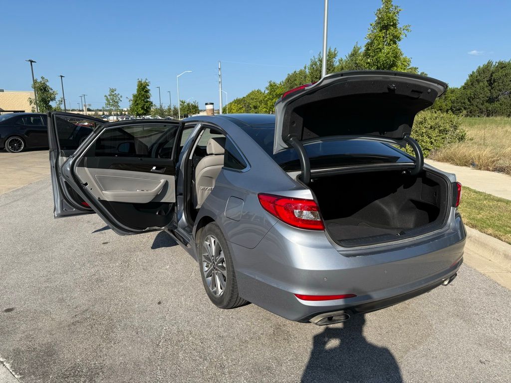 Thumbnail: 2016 Hyundai Sonata - 27