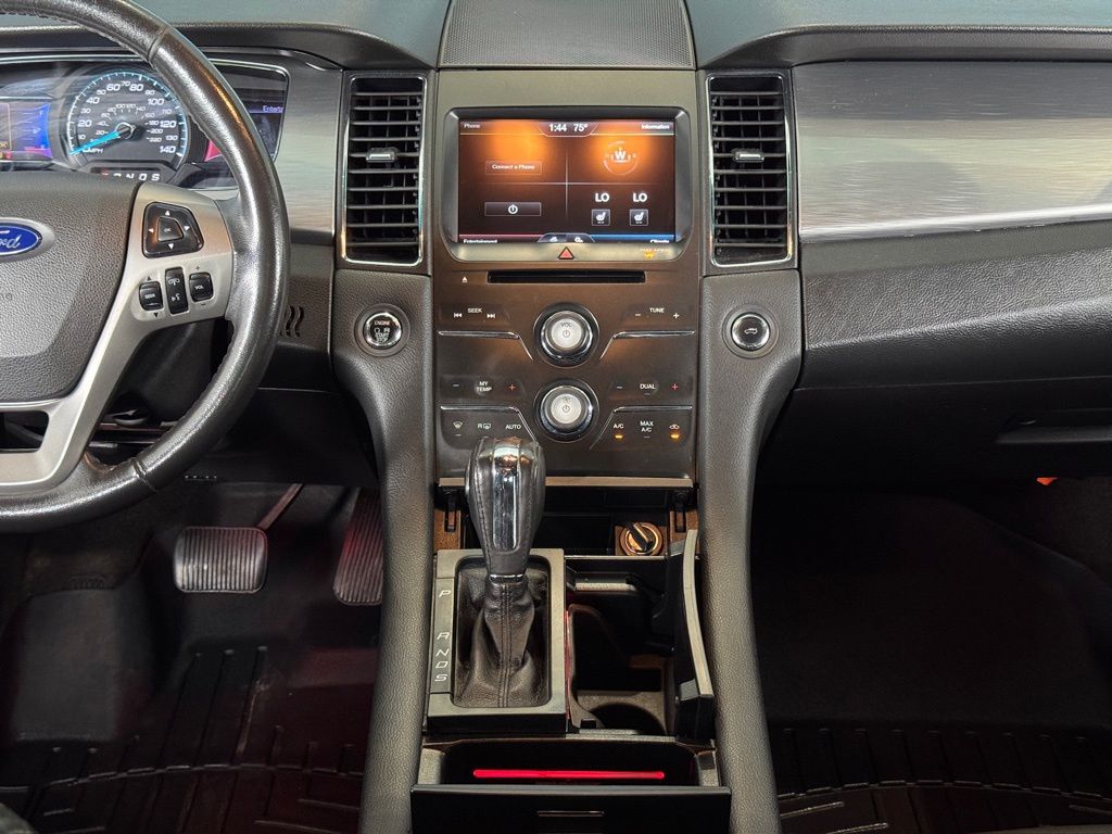 2013 Ford Taurus SEL - 4
