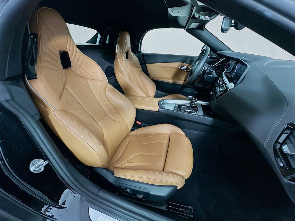 Thumbnail: 2021 BMW Z4 - 25