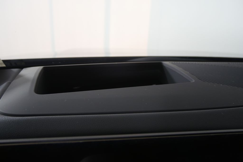Thumbnail: 2025 BMW 5 Series - 20