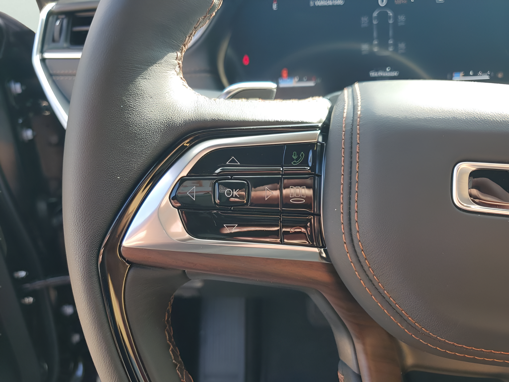 New Car 2025 Jeep Grand Cherokee L  Summit For Sale Under $70,000 In Austin, Texas