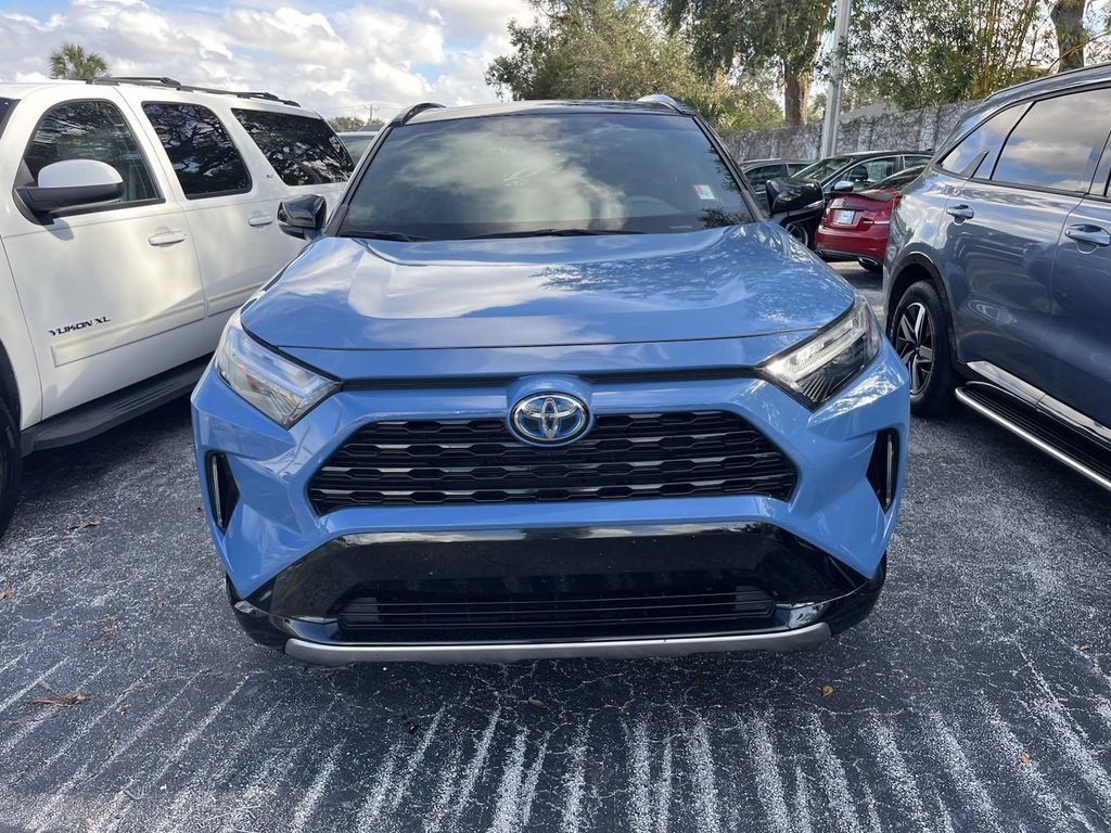 2023 Toyota RAV4 Hybrid XSE 2