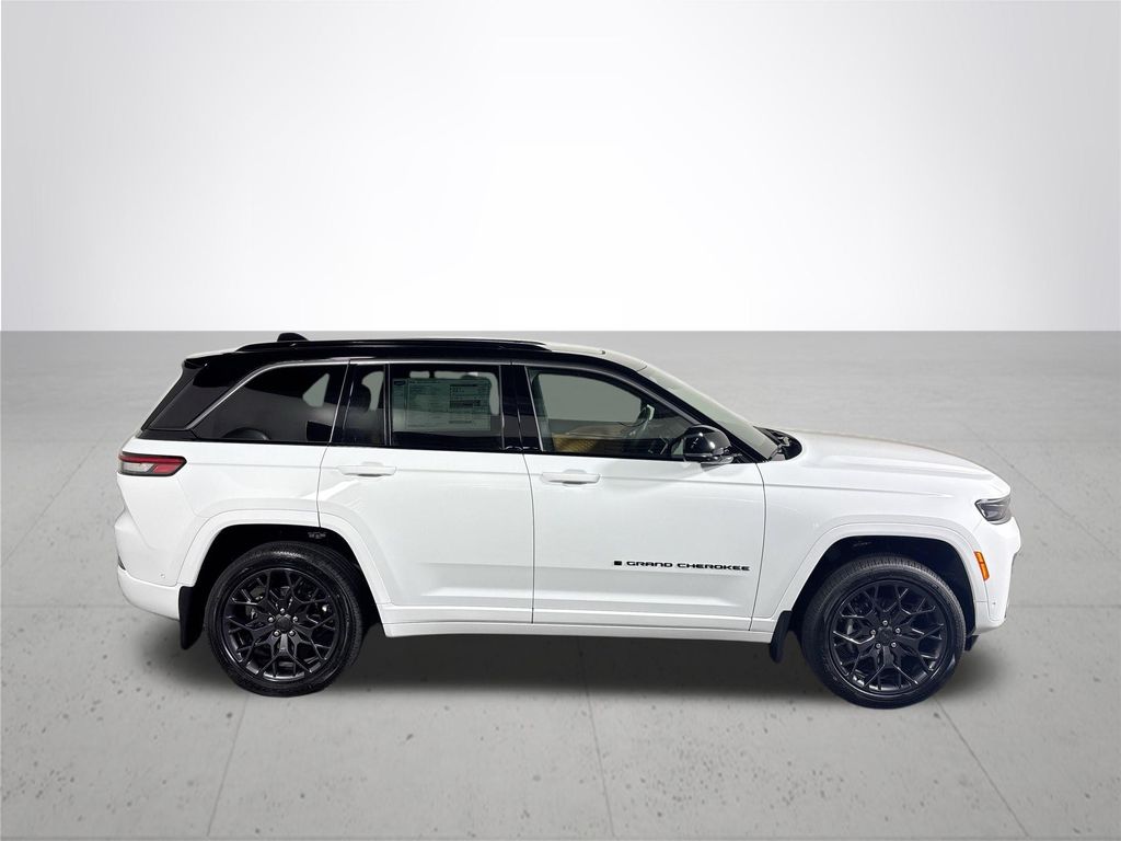 2026 Jeep Grand Cherokee Summit