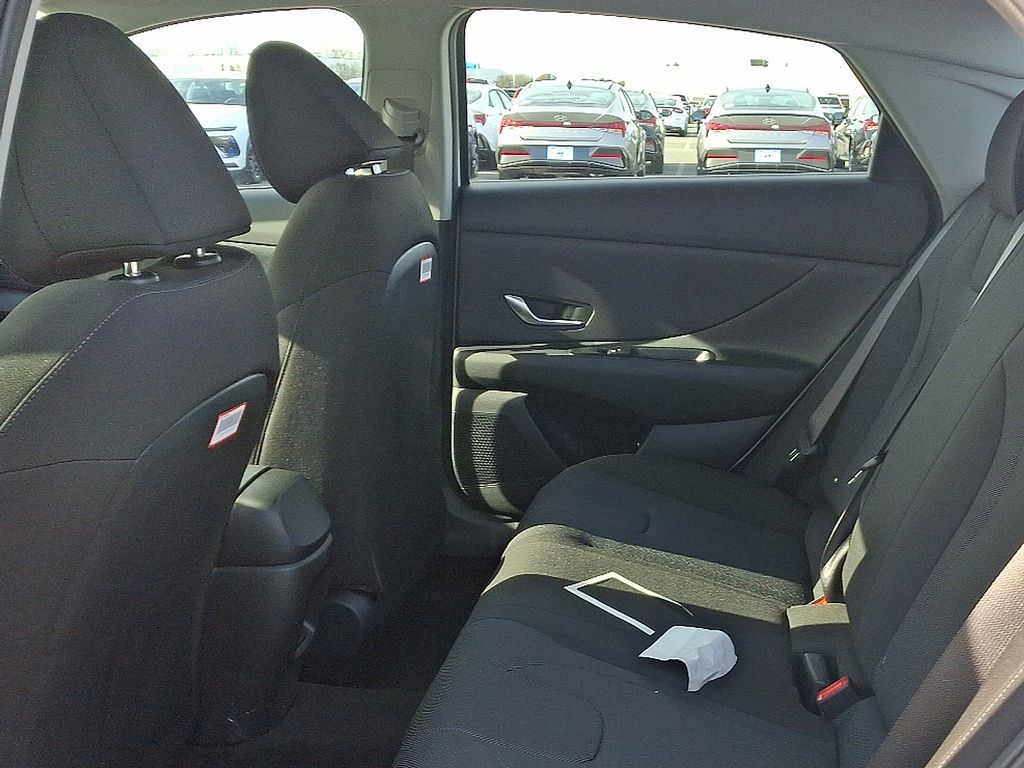 Thumbnail: 2025 Hyundai Elantra - 6