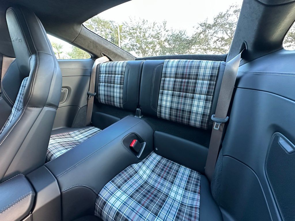 Thumbnail: 2025 Porsche 911 - 19