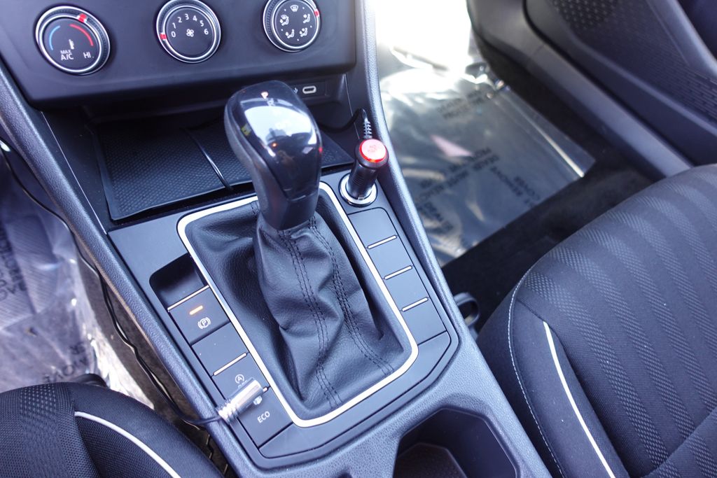 Used 2023 Silver Volkswagen 1.5T Sport image 20