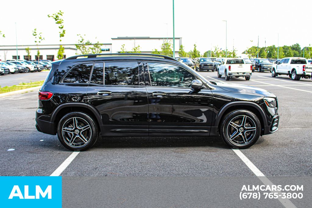 Used 2024 Black Mercedes-Benz GLB 250 image 9