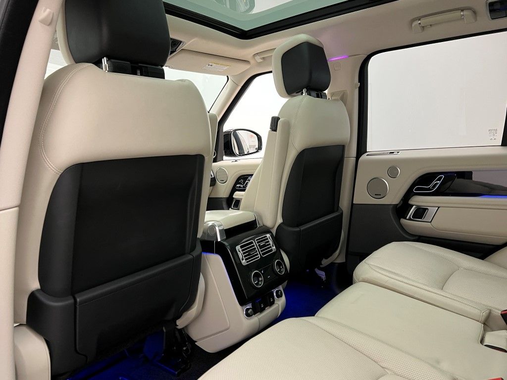 Thumbnail: 2021 Land Rover Range Rover - 23