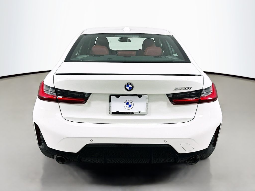 Thumbnail: 2025 BMW 3 Series - 6