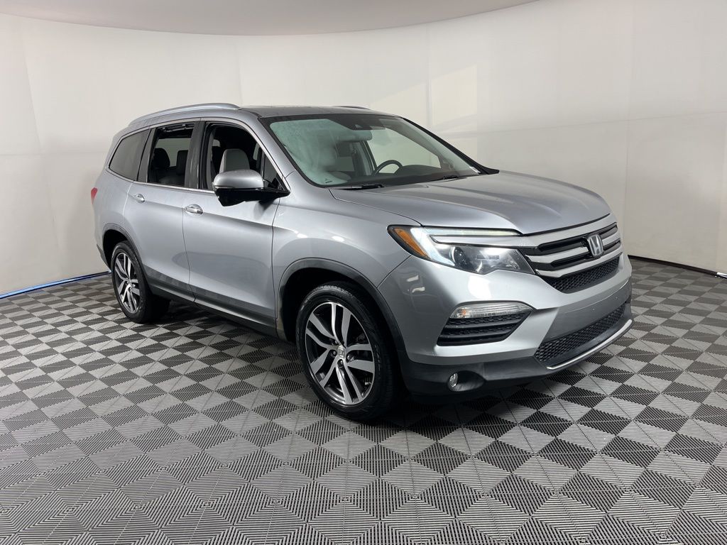 2018 Honda Pilot Touring 19