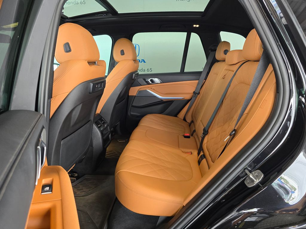 Thumbnail: 2023 BMW X5 - 23