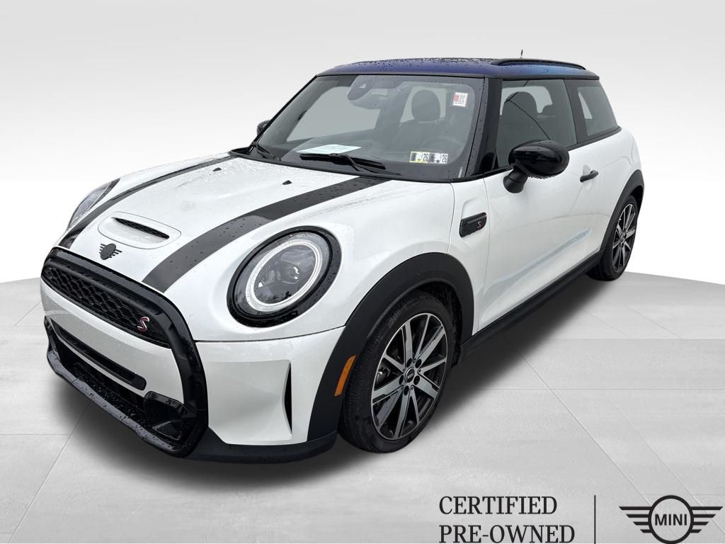 Nanuq White Metallic 2024 MINI Cooper Hatchback 7-Speed Automatic