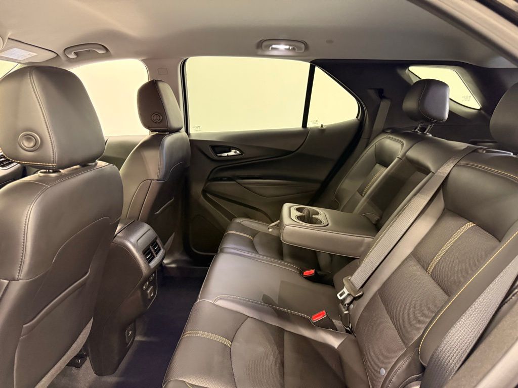 Thumbnail: 2022 Chevrolet Equinox - 22