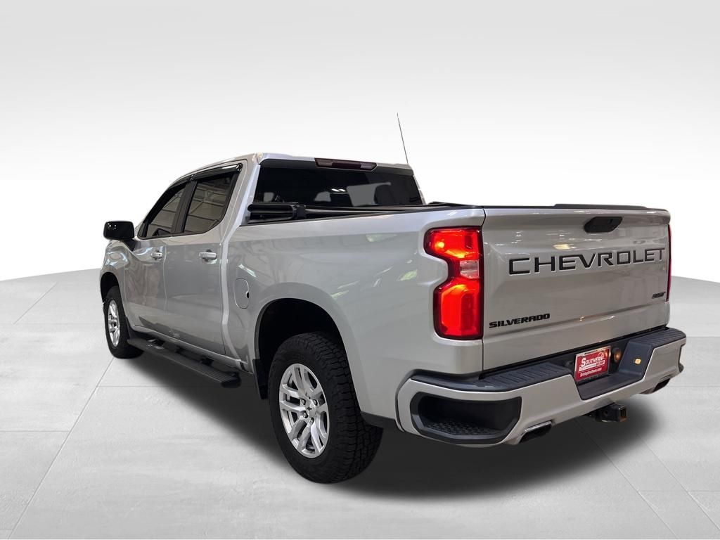 Used 2021 Silver Chevrolet RST image 3