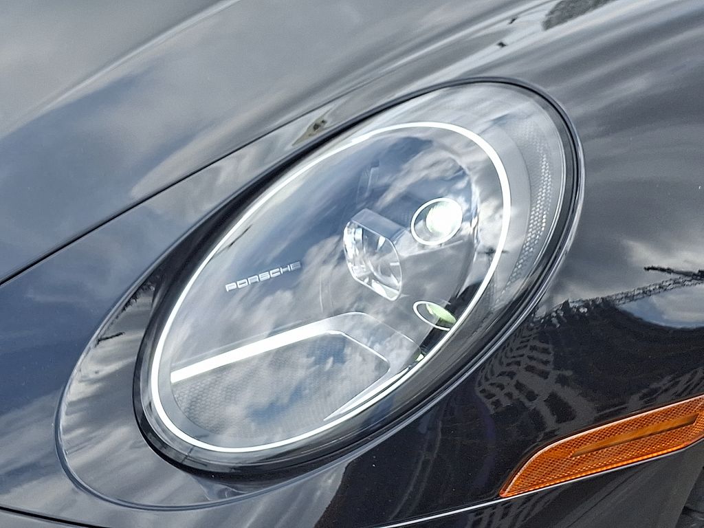 Thumbnail: 2023 Porsche 911 - 11