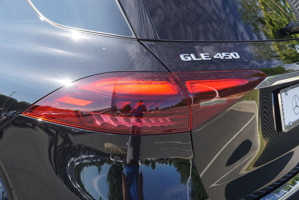 Thumbnail: 2026 Mercedes-Benz GLE - 15