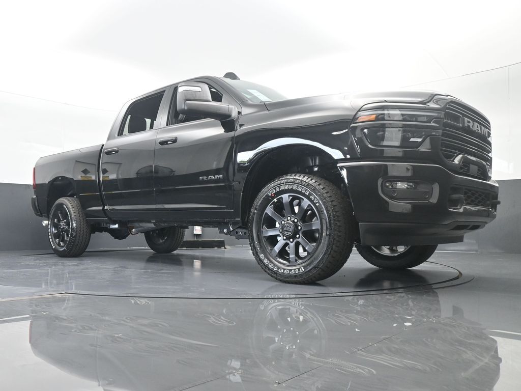 New 2026 Diamond Black Crystal Pearlcoat Ram Laramie image 60