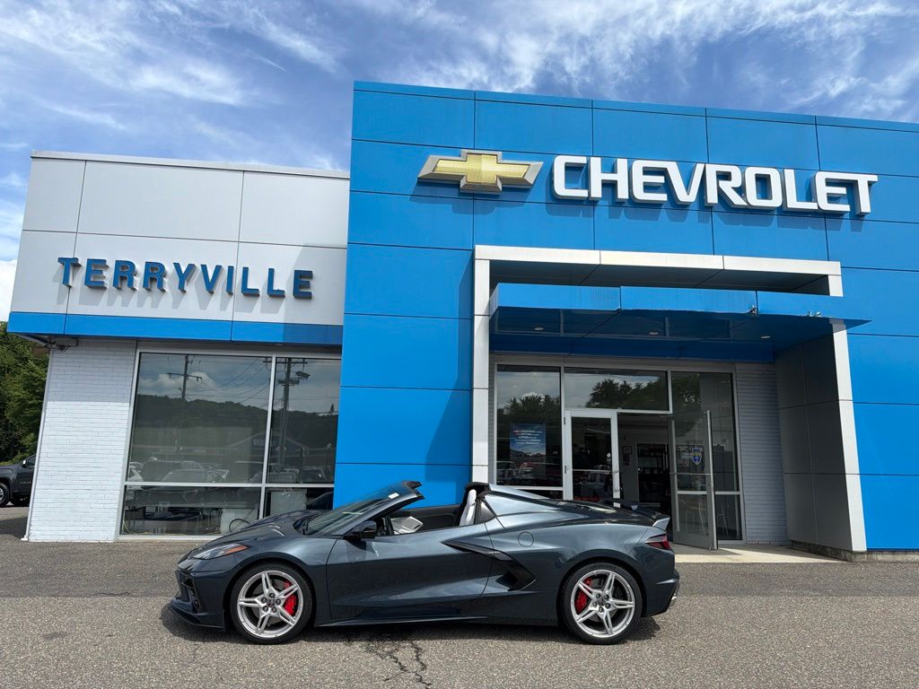 Shadow Gray Metallic 2021 Chevrolet Corvette Convertible Rear-Wheel Drive 8-Speed Dual Clutch