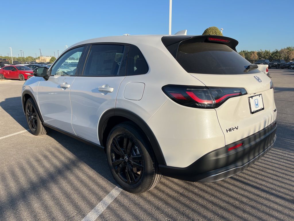 Thumbnail: 2026 Honda HR-V - 4