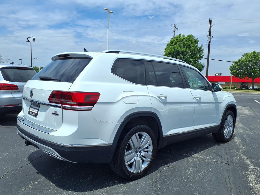Used 2019 Pure White Volkswagen SEL image 2