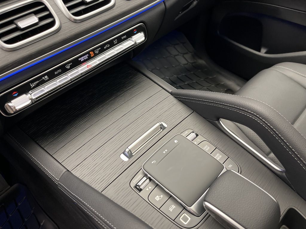 Thumbnail: 2026 Mercedes-Benz GLE - 20