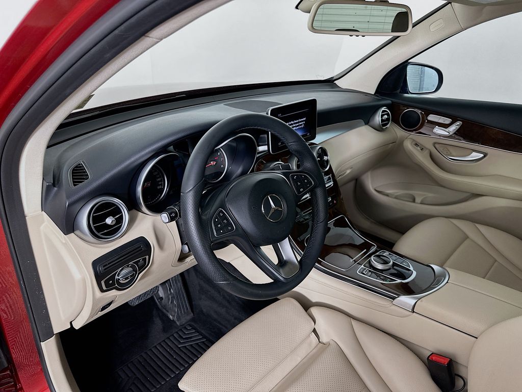 2018 Mercedes-Benz GLC 300 9