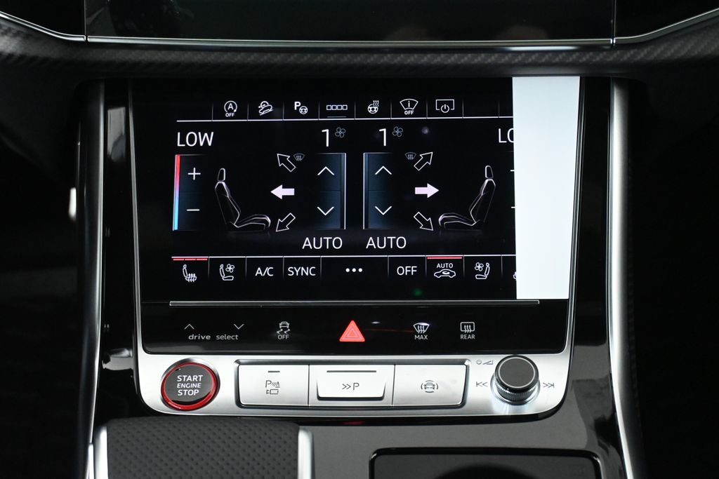 Thumbnail: 2026 Audi RS Q8 - 18