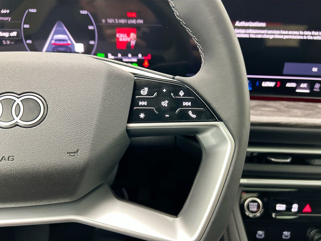 Thumbnail: 2025 Audi Q5 - 13