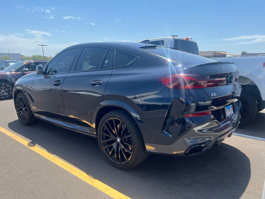 Used 2020 Black BMW M50i image 8