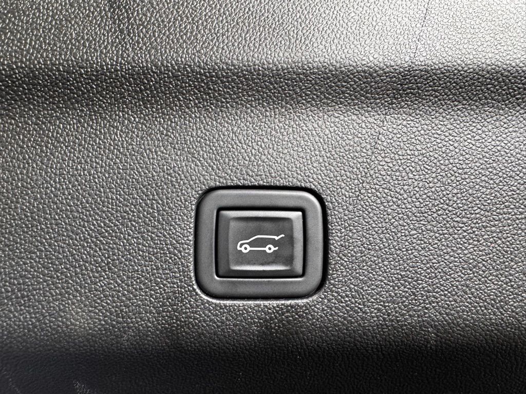 Used 2023 Black GMC AT4 image 23