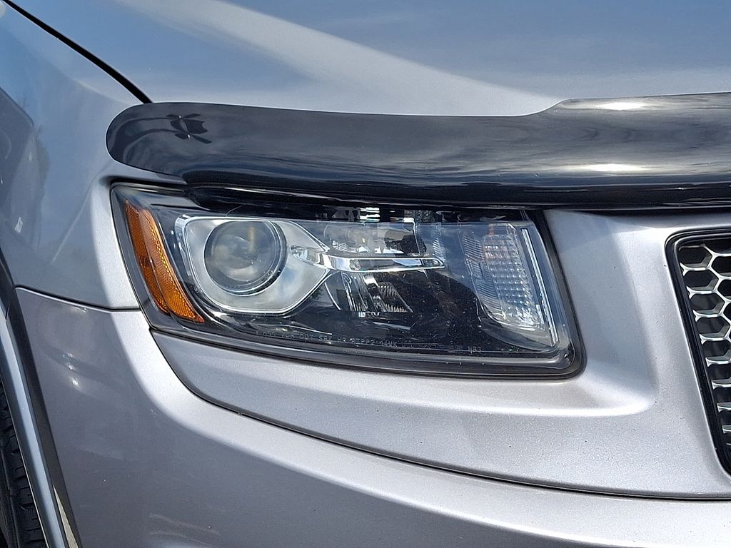 Thumbnail: 2015 Jeep Grand Cherokee - 4