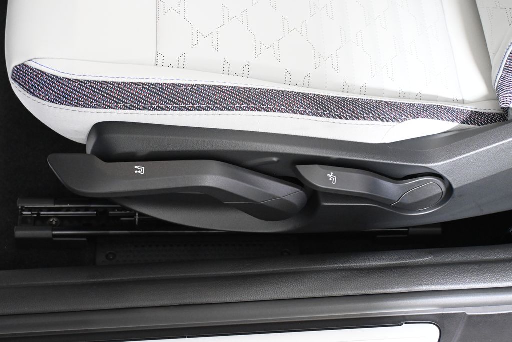 Thumbnail: 2026 MINI Cooper - 29