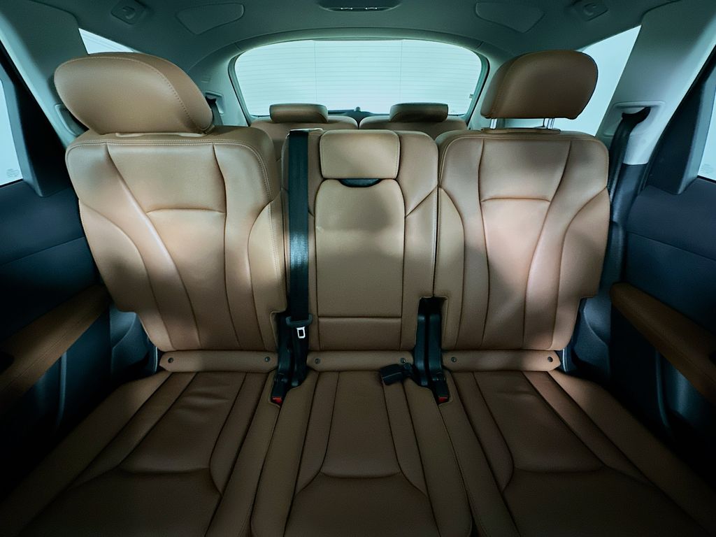 AudiQ713