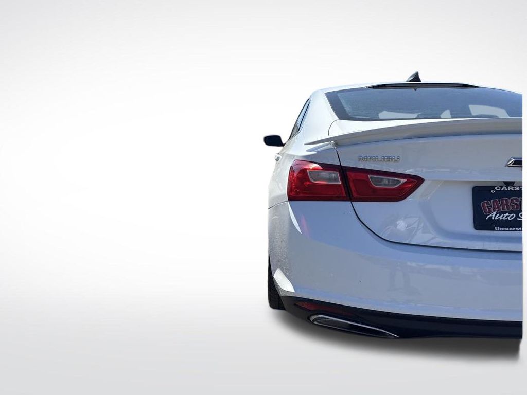 2019 Summit White Chevrolet Malibu RS FWD Sedan