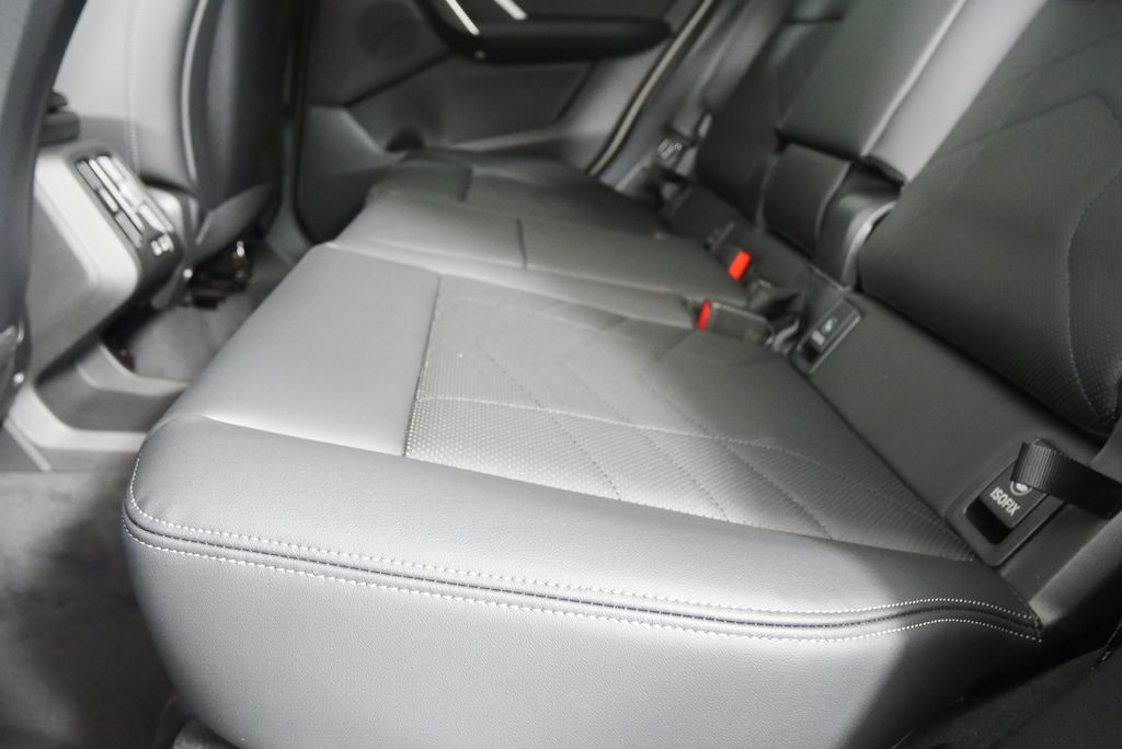 Thumbnail: 2026 BMW X1 - 14