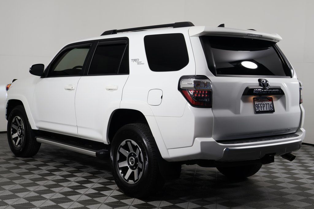 Thumbnail: 2023 Toyota 4Runner - 6